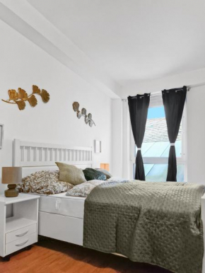 Central Stockerau View 2 BR for 4